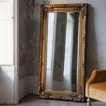 carved-louis-gold-antique-french-style-l