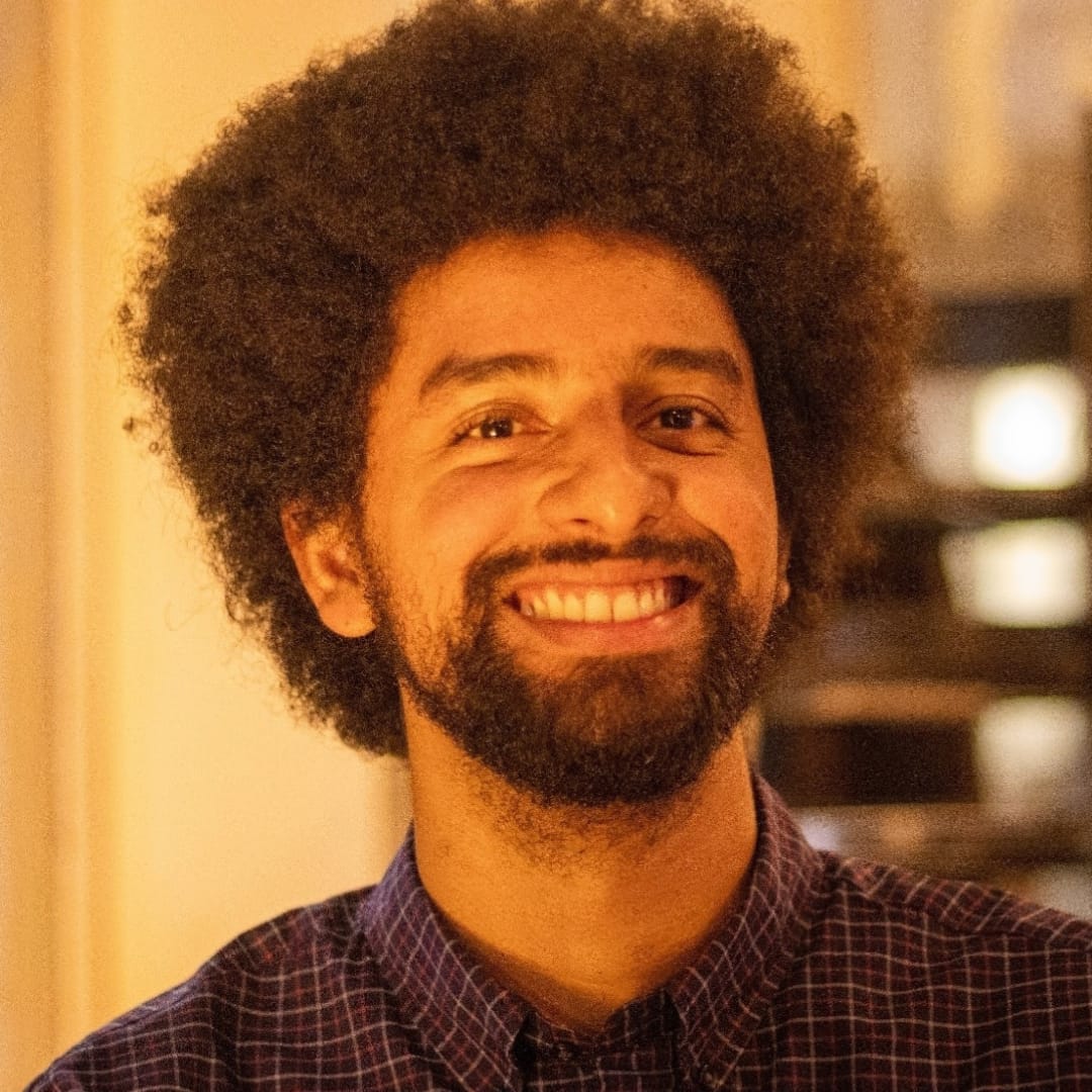 Maurício Kenyatta — doutorando em Relações Internacionais pela UnB, mentor acadêmico e docente universitário