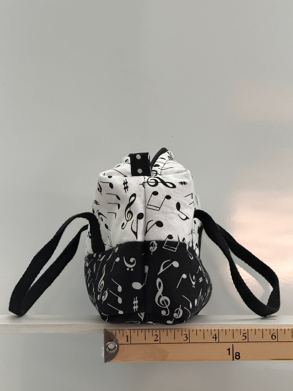 Thumbnail: Sally Bag, Music Notes (white and black)