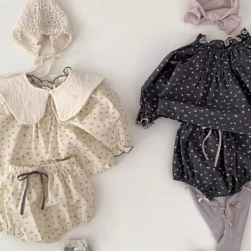 Thumbnail: Ditsy bloomer set 