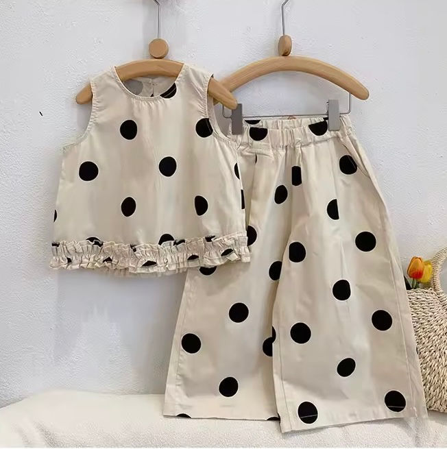 Thumbnail: Polka dot frill set 