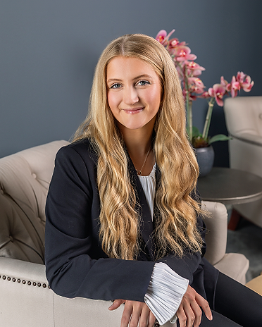 Virginia Lynch, Associate