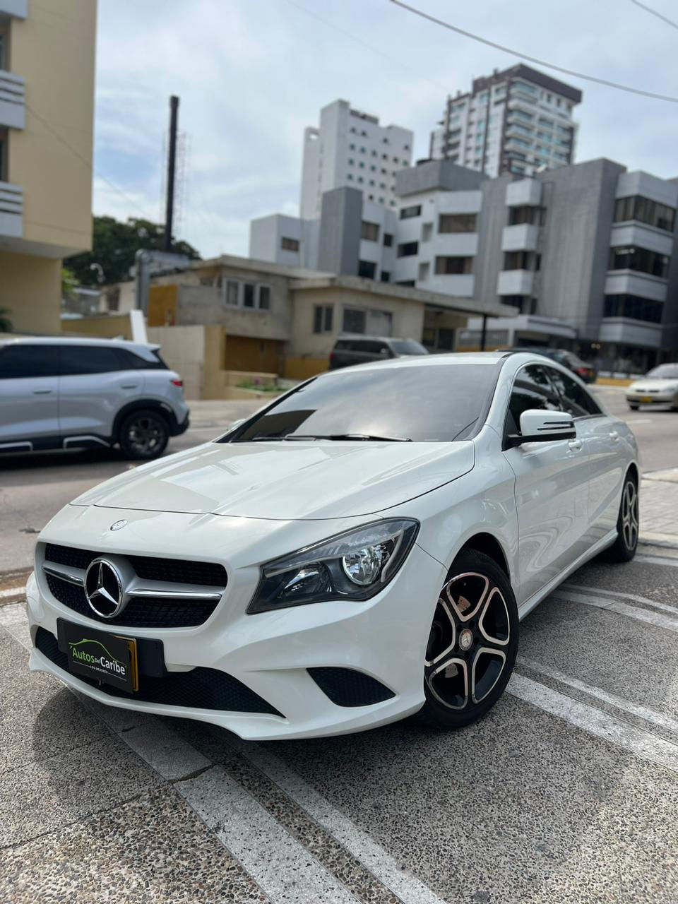 Mercedes Benz CLA 200