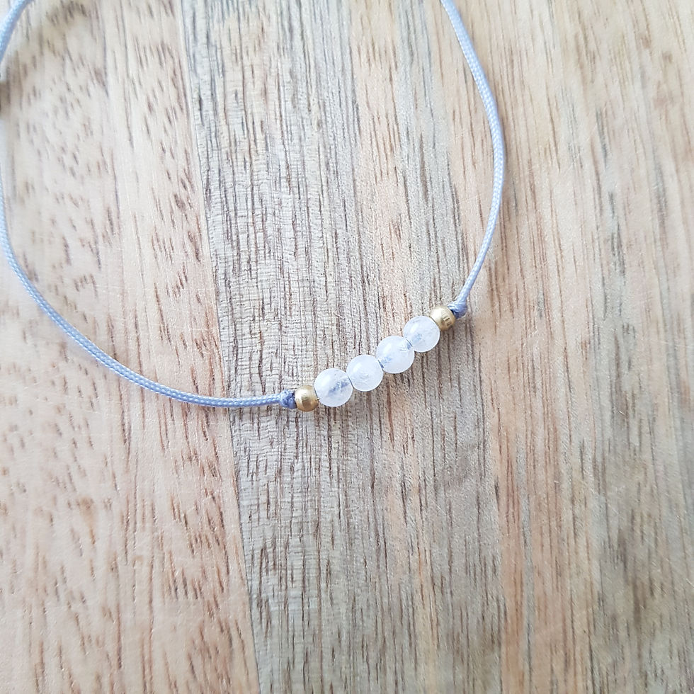 Miniaturbild: Zartes Armband Mondstein für Harmonie, Ausgeglichenheit & Verbundenheit