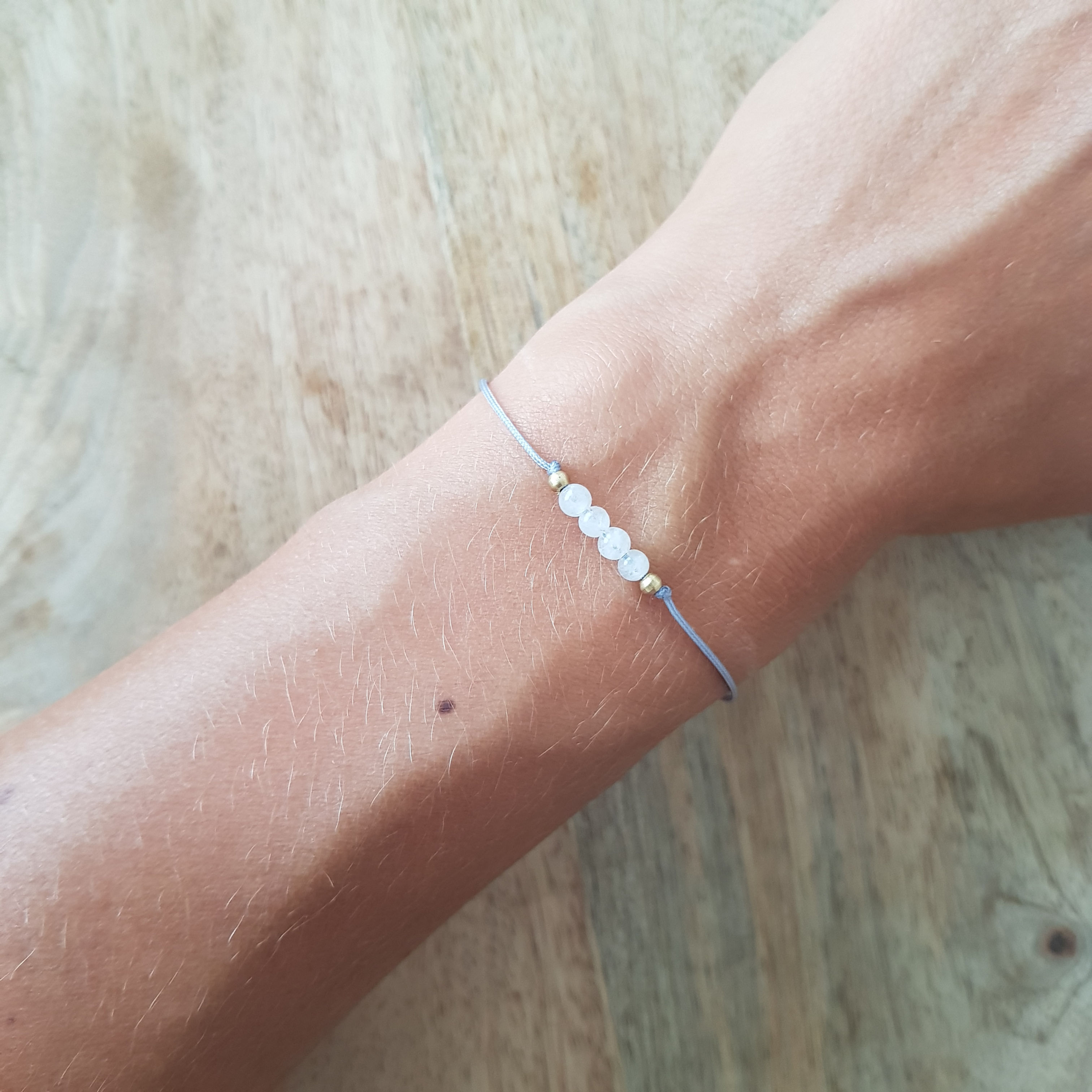 Zartes Armband Mondstein für Harmonie, Ausgeglichenheit & Verbundenheit