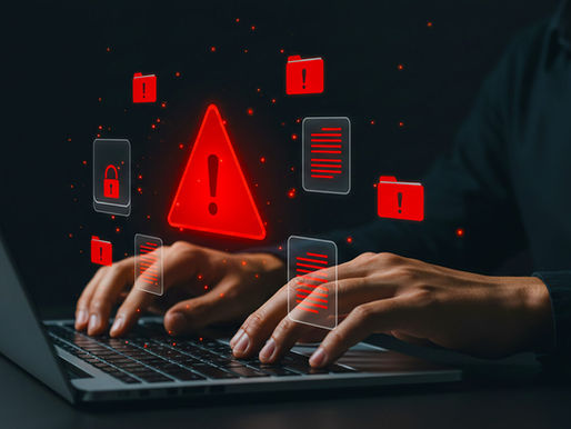 Mann am Laptop Penetrationstest