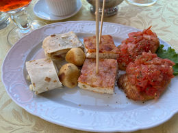 Appetizers with an aperitivo