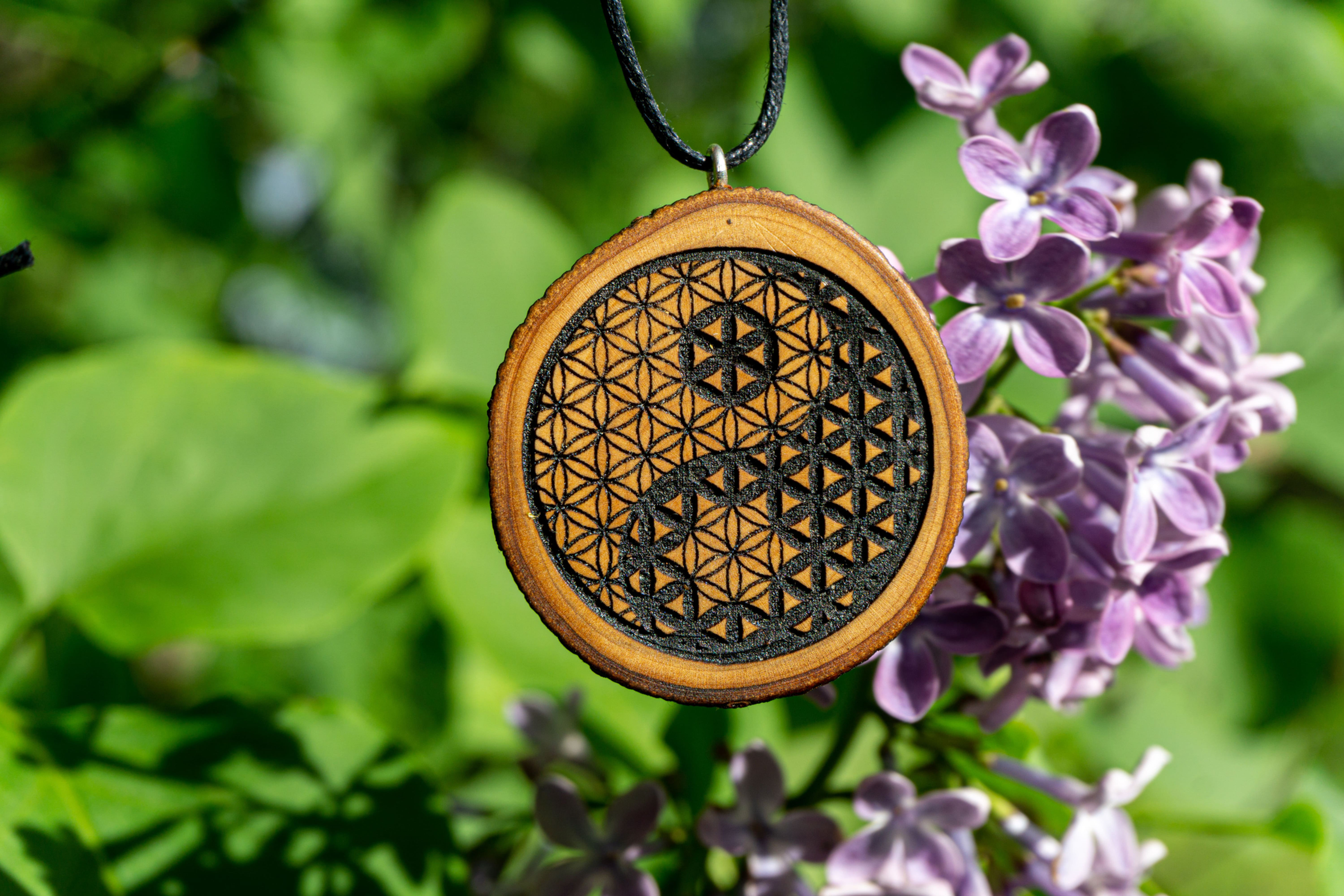 Yin & Yang - Blume des Lebens Anhänger