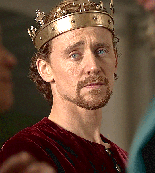 Tom-in-The-Hollow-Crown-Henry-V-2012-tom