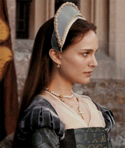 tumblr_oayfc1Ae3w1sgla6so3_r1_250.gif