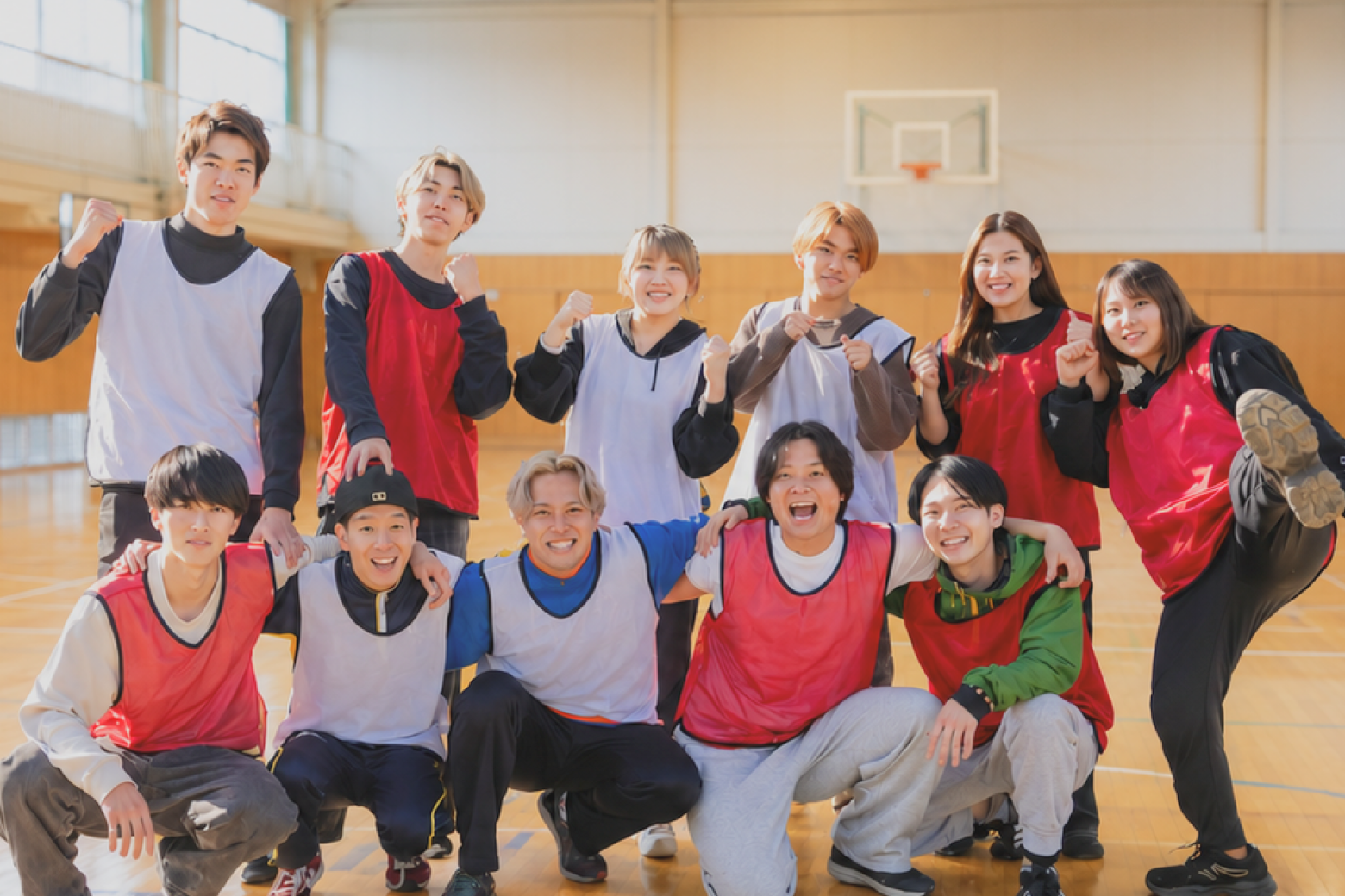 広島の就活イベント、企業交流大運動会で笑顔の大学生たち