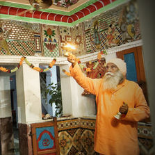 Puja diário no templo de Shiva, Phool Chatti Ashram