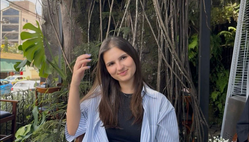 Reprodução: Júlia Couto, 20 anos.