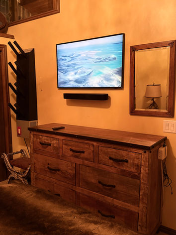 50" Samsung The Frame TV installation with a zero wires exposed custom install with a in wall media box to conceal the one connect box behind the tv in the wall and a Sonos soundbar installed in Park City Utah #frametv #tvinstallation #tvmounting #parkcity #parkcityhometheater 
