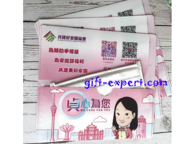 Thumbnail: p0838 彩色口罩收納套A(打開)