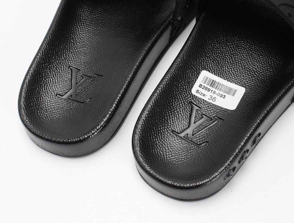 섬네일: LOUIS VUITTON MONOGRAM WATERFRONT SLIPPERS [FU]