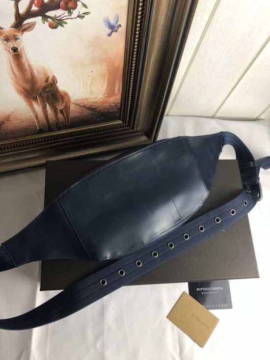 섬네일: BOTTEGA VENETA HIPSACK CALFSKIN