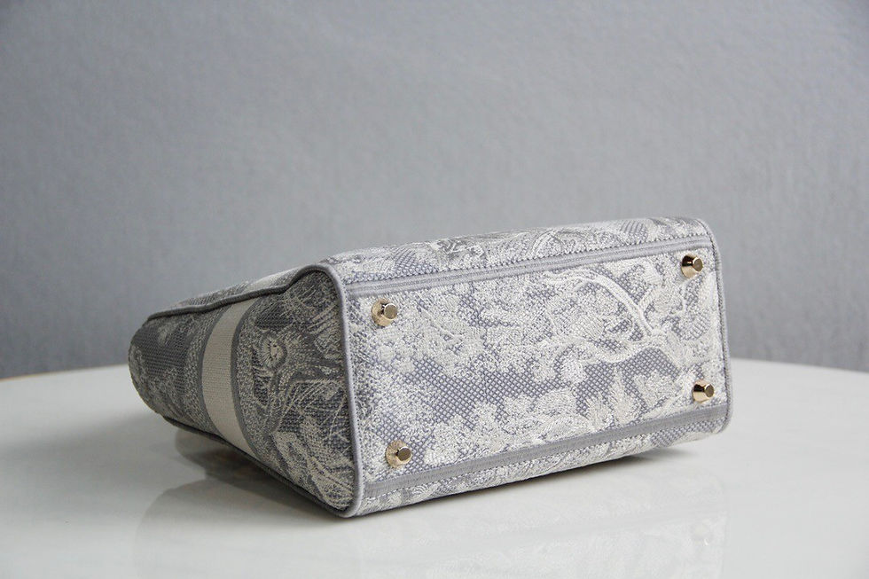 섬네일: 디올 레이디 디 라이트백 여왕샵 (24CM)