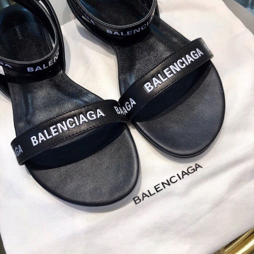 섬네일: BALENCIAGA SANDAL
