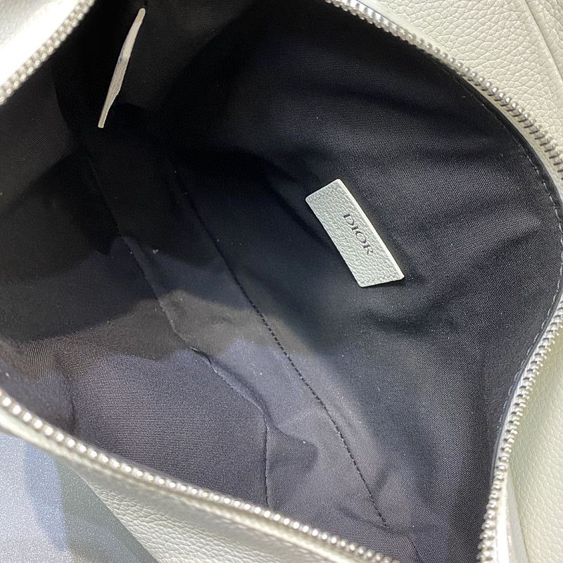 섬네일: DIOR X KIM JONES SADDLE BAG