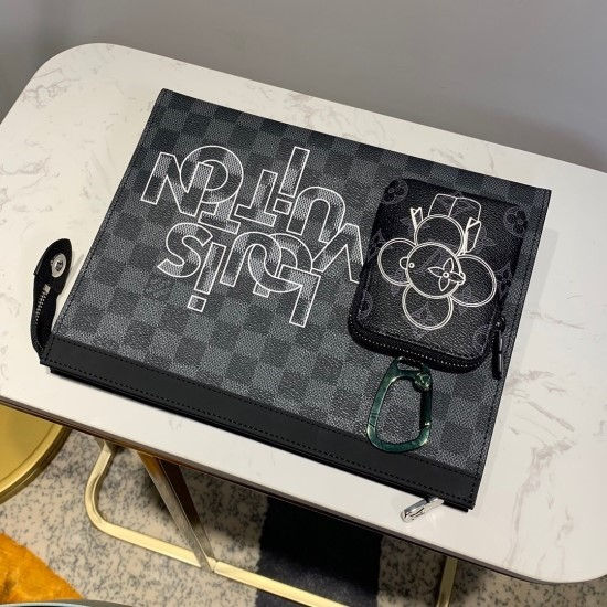 섬네일: LOUIS VUITTON ECILPSE CLUTCH