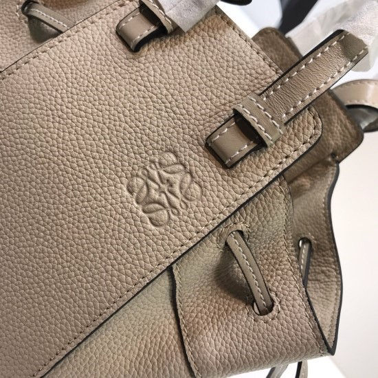 섬네일: LOEWE HAMMOCK BAG