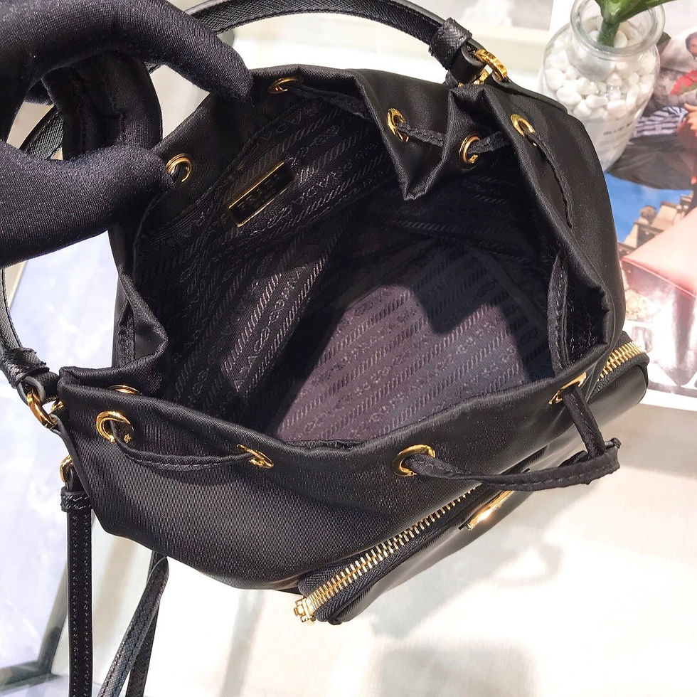 섬네일: PRADA BUCKET BAG