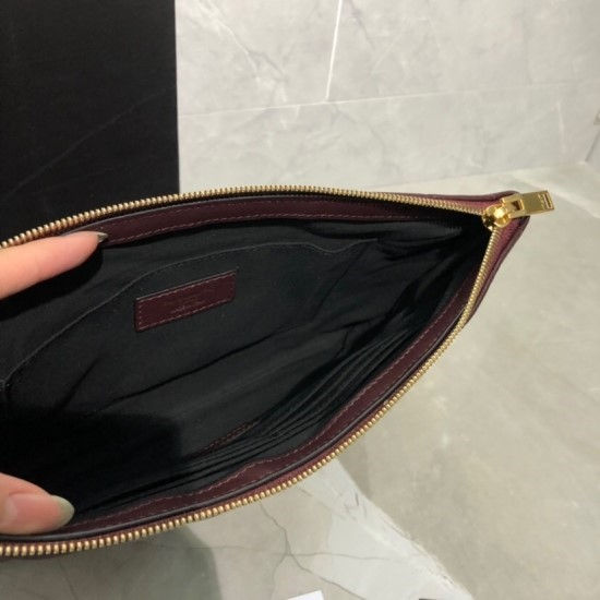 섬네일: SAINT LAURENT MONOGRAM CLUTCH(30)