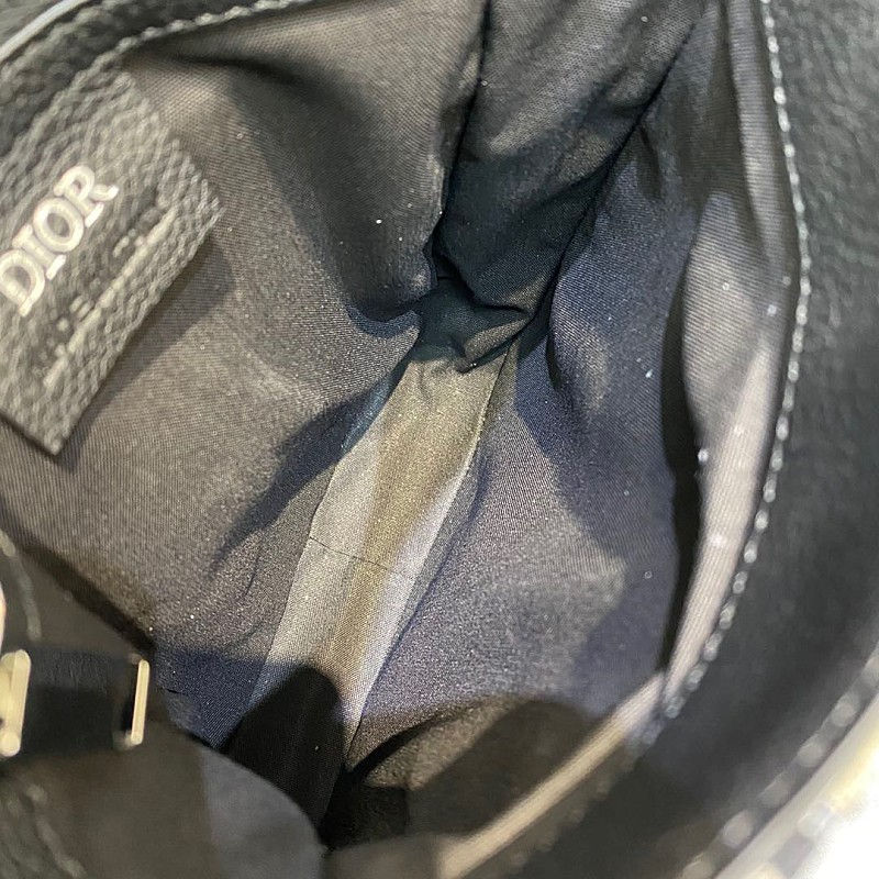 섬네일: DIOR X STUSSY SADDLE POUCH BAG