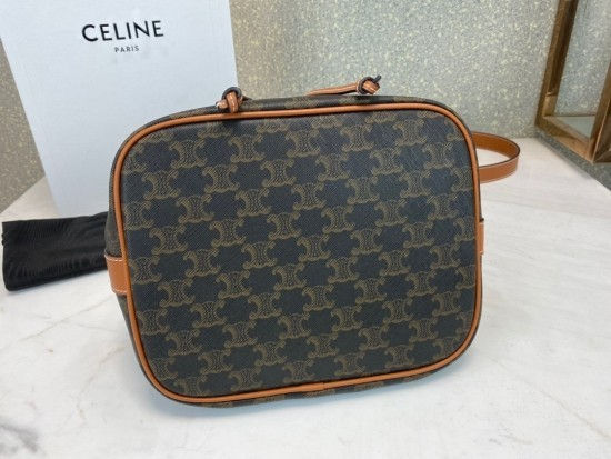 섬네일: CELINE TRIOMPHE BUCKET BAG CALFSKIN+CANVAS