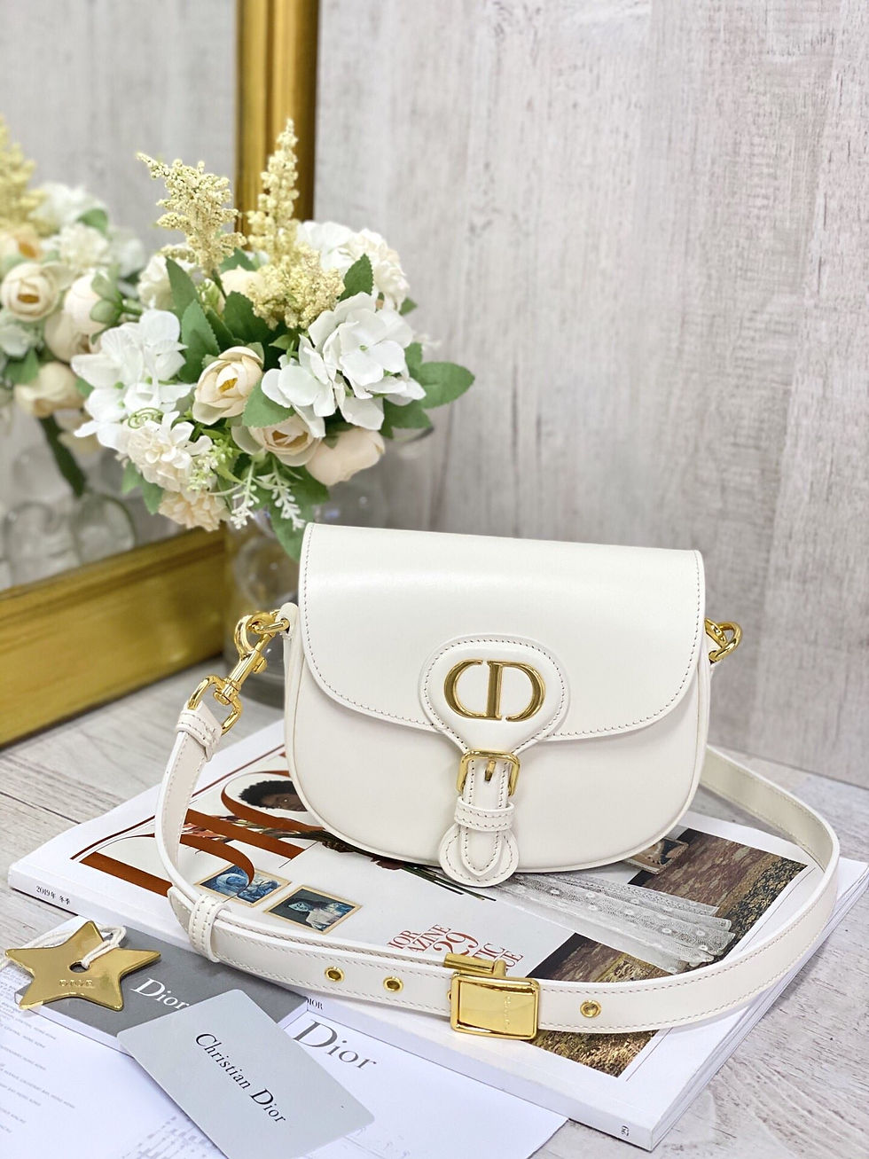 DIOR BOBBY BAG(18)