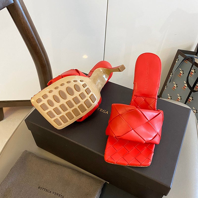섬네일: BOTTEGA VENETA LIDO SANDAL HEELS