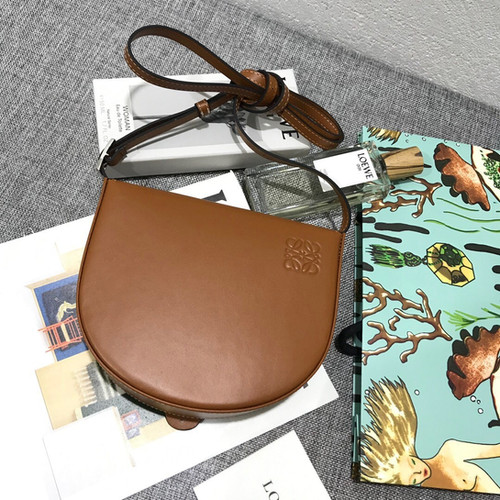 LOEWE HEEL SMALL LEATHER SHOULDER BAG CALFSKIN 모어랙 MORERACK