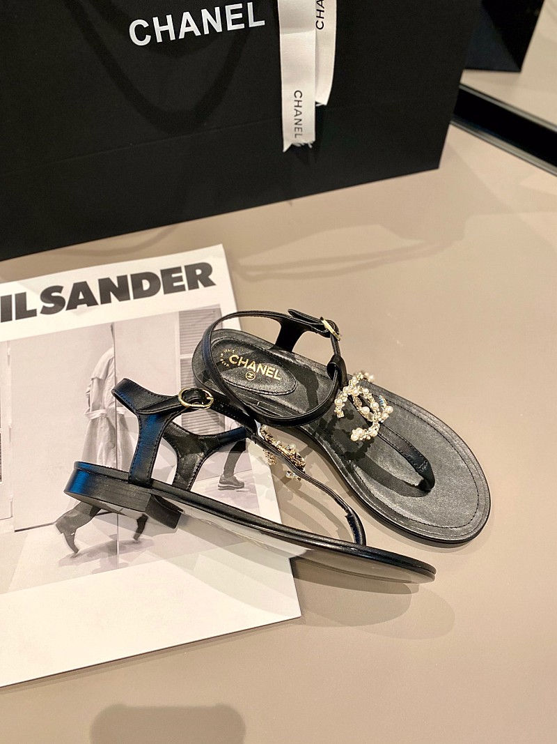 섬네일: CHANEL SLIPPERS [FU]