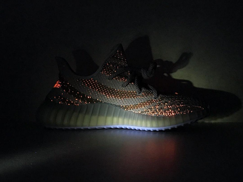 섬네일: YEEZY BOOST 350 V2 BELUGA [G5]