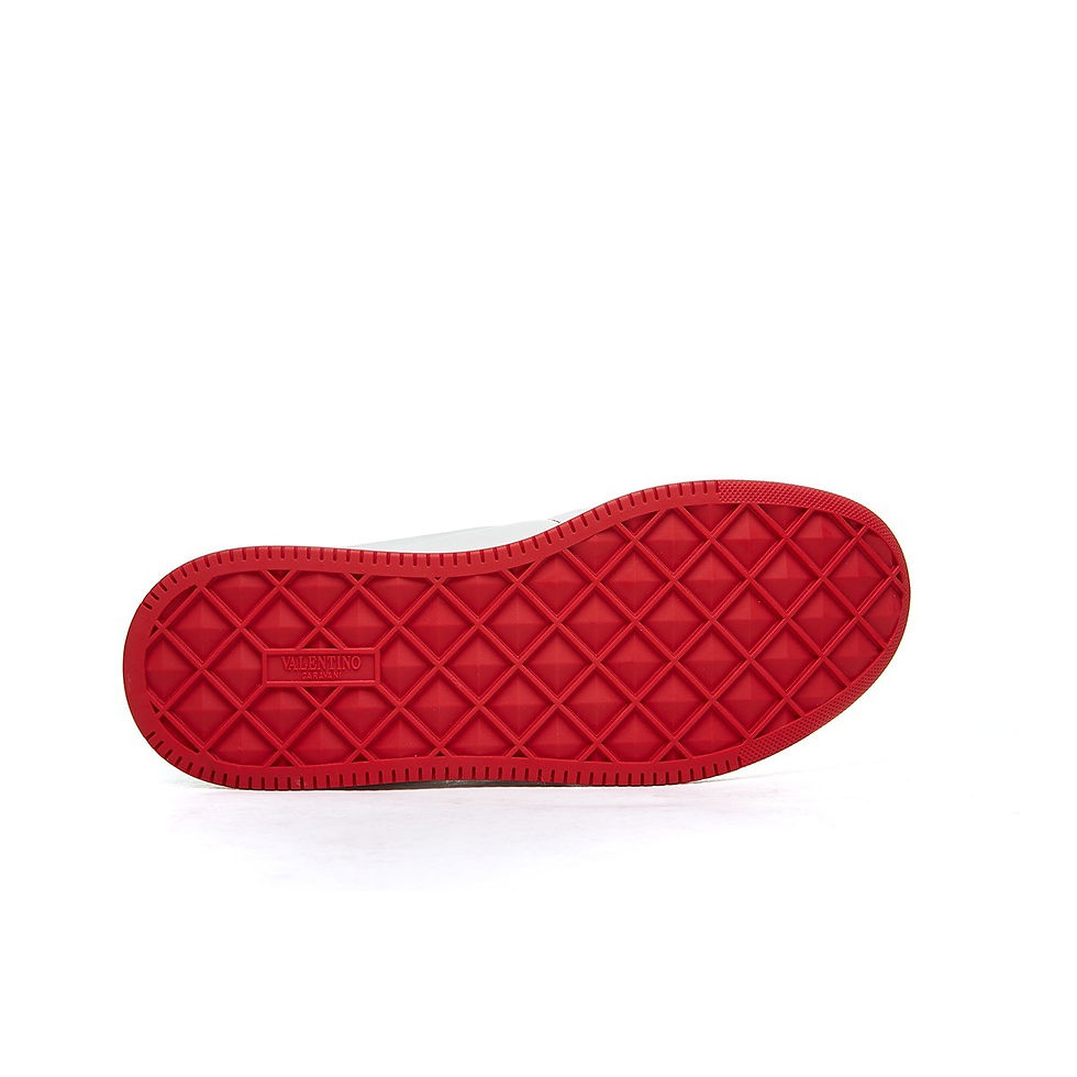 섬네일: VALENTINO ONE STUD SNEAKERS [FU]