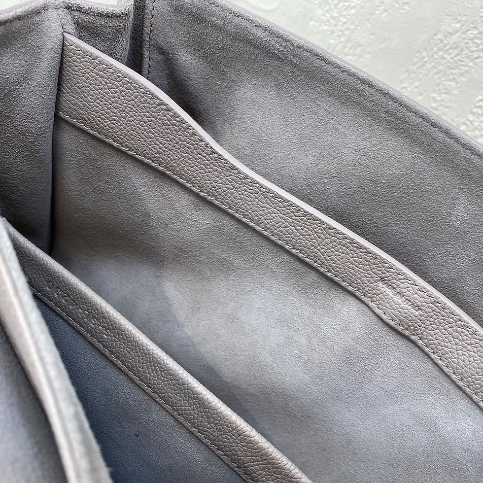 섬네일: CELINE SOFT 16 BAG