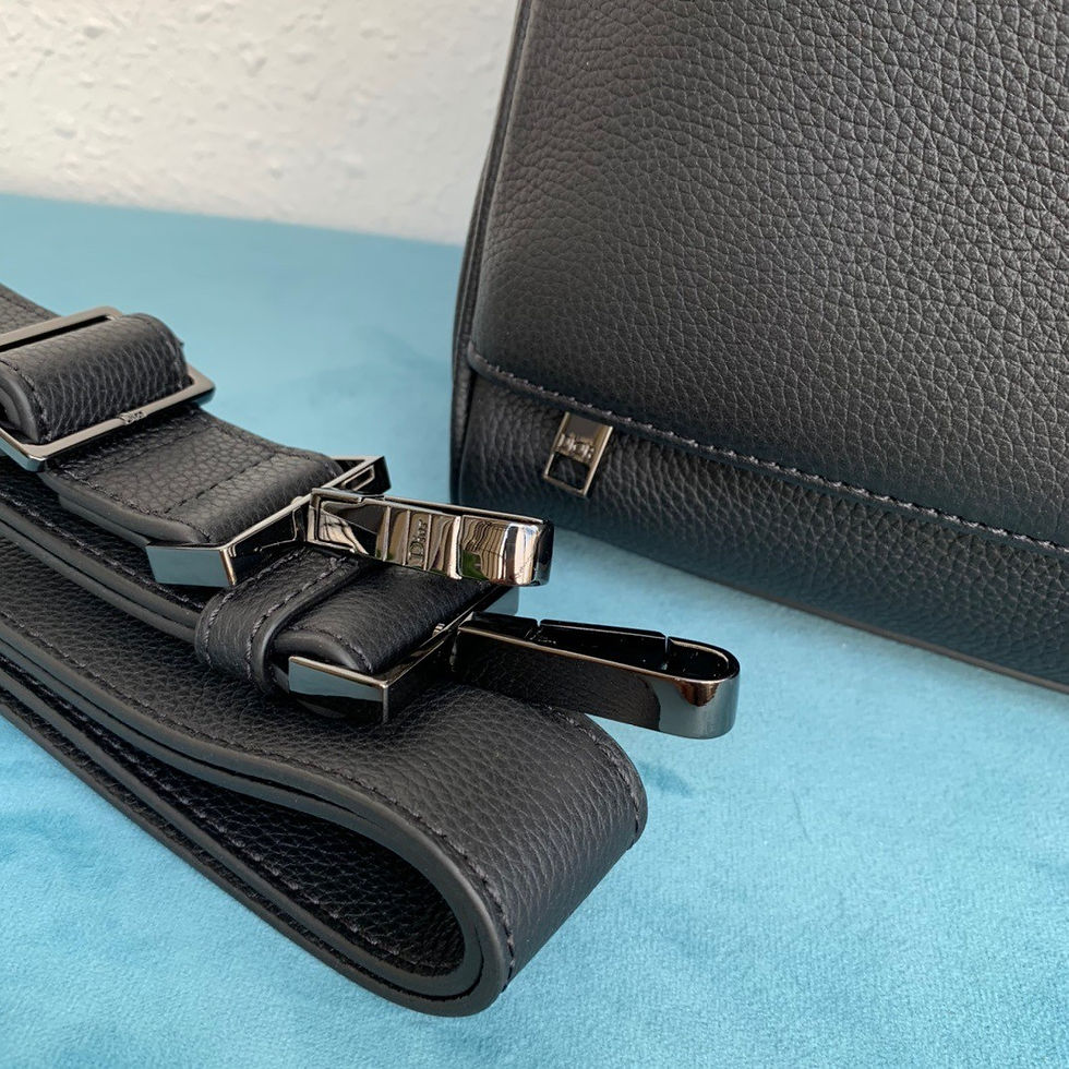 섬네일: DIOR BRIEFCASE