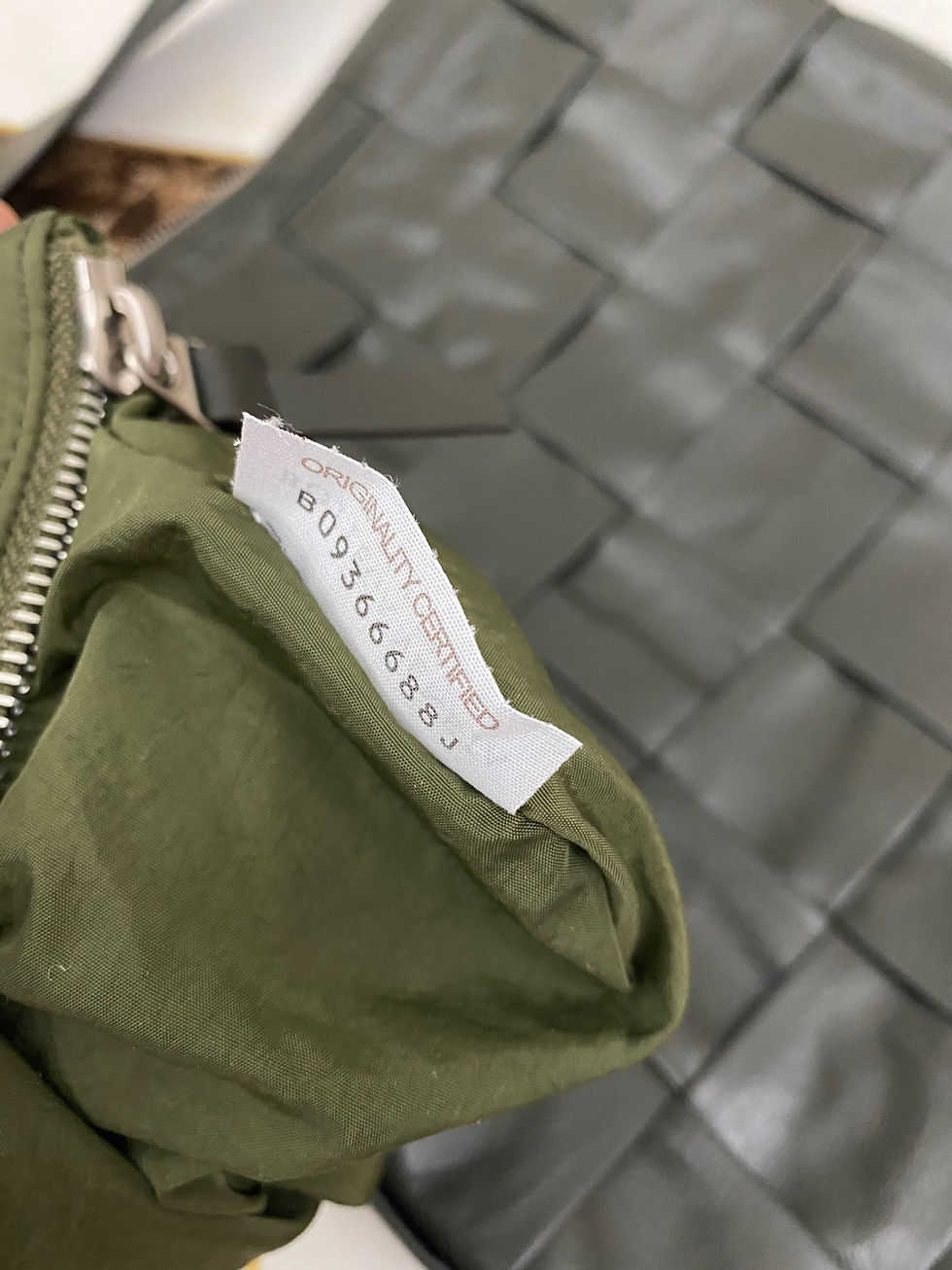 Thumbnail: BOTTEGA VENETA WOOVEN MESSENGER BAG