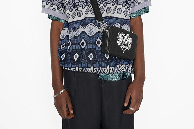 섬네일: DIOR X STUSSY POUCH BAG