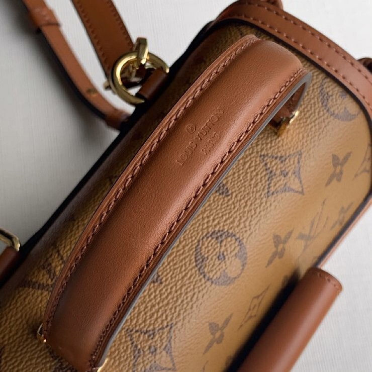 섬네일: LOUIS VUITTON DAUPHINE BACKPACK