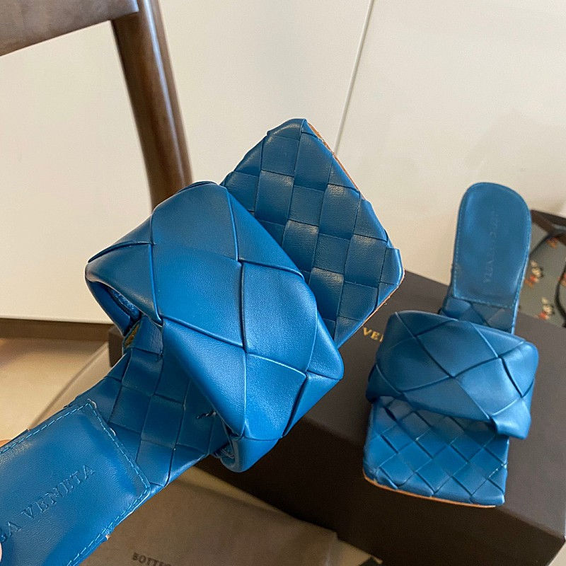 섬네일: BOTTEGA VENETA LIDO SANDAL HEELS