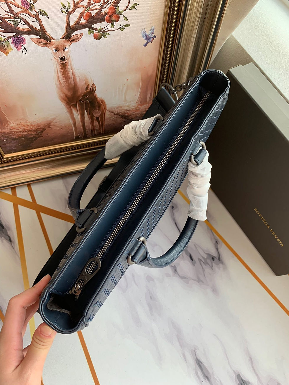 섬네일: BOTTEGA VENETA INTRECCIATO TOTE BAG CALFSKIN