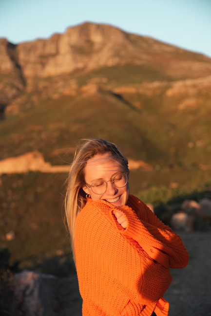 Portrait einer Person bei Sonnenuntergang