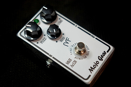Mojo Fuzz MKII AC128 | mojogearfx