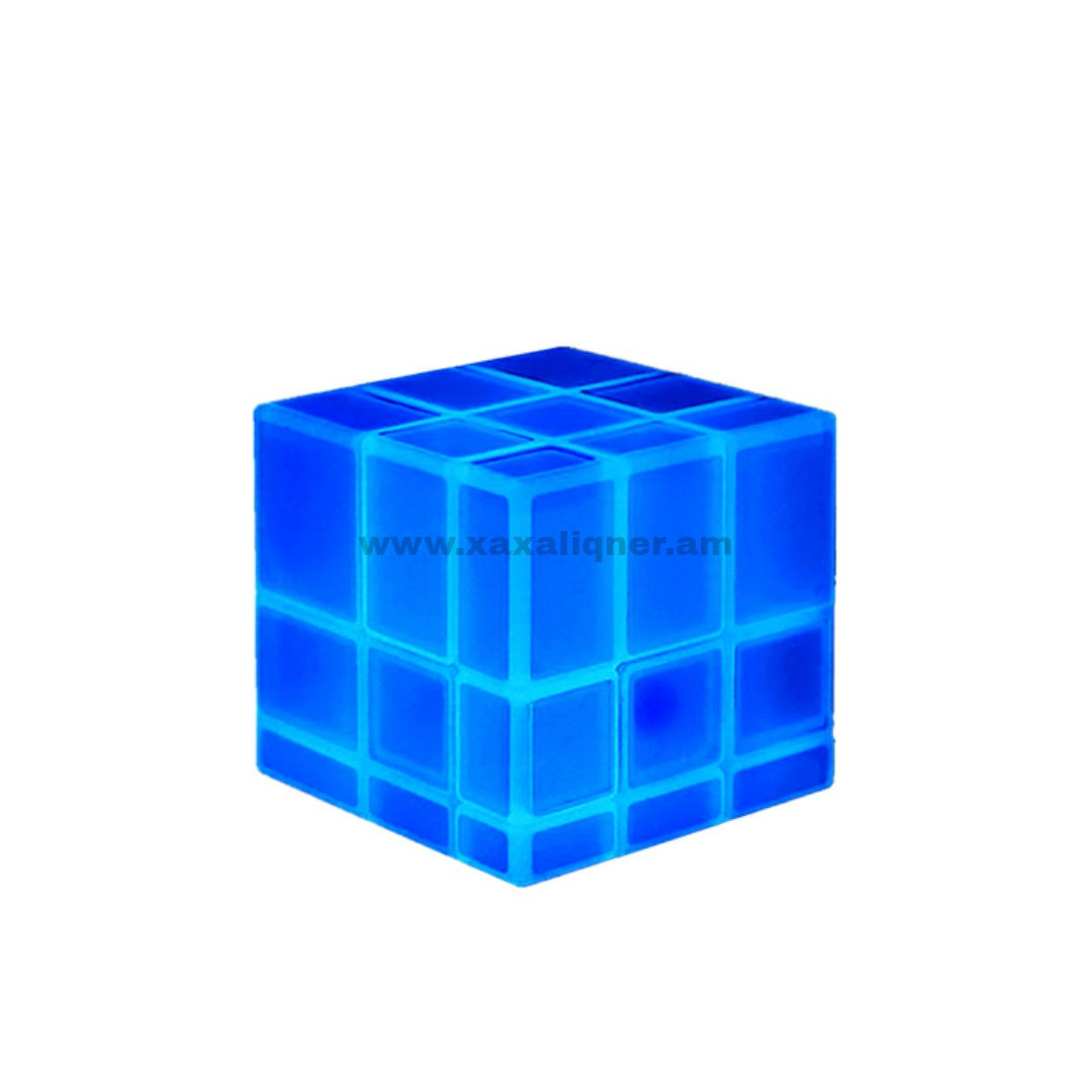 Մթության մեջ լույս տվող անհավասար կուբիկ-ռուբիկ 