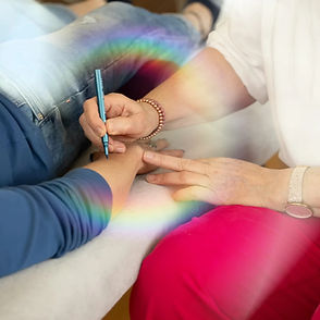 hexagong-iging-licht-farbe_edited.jpg
