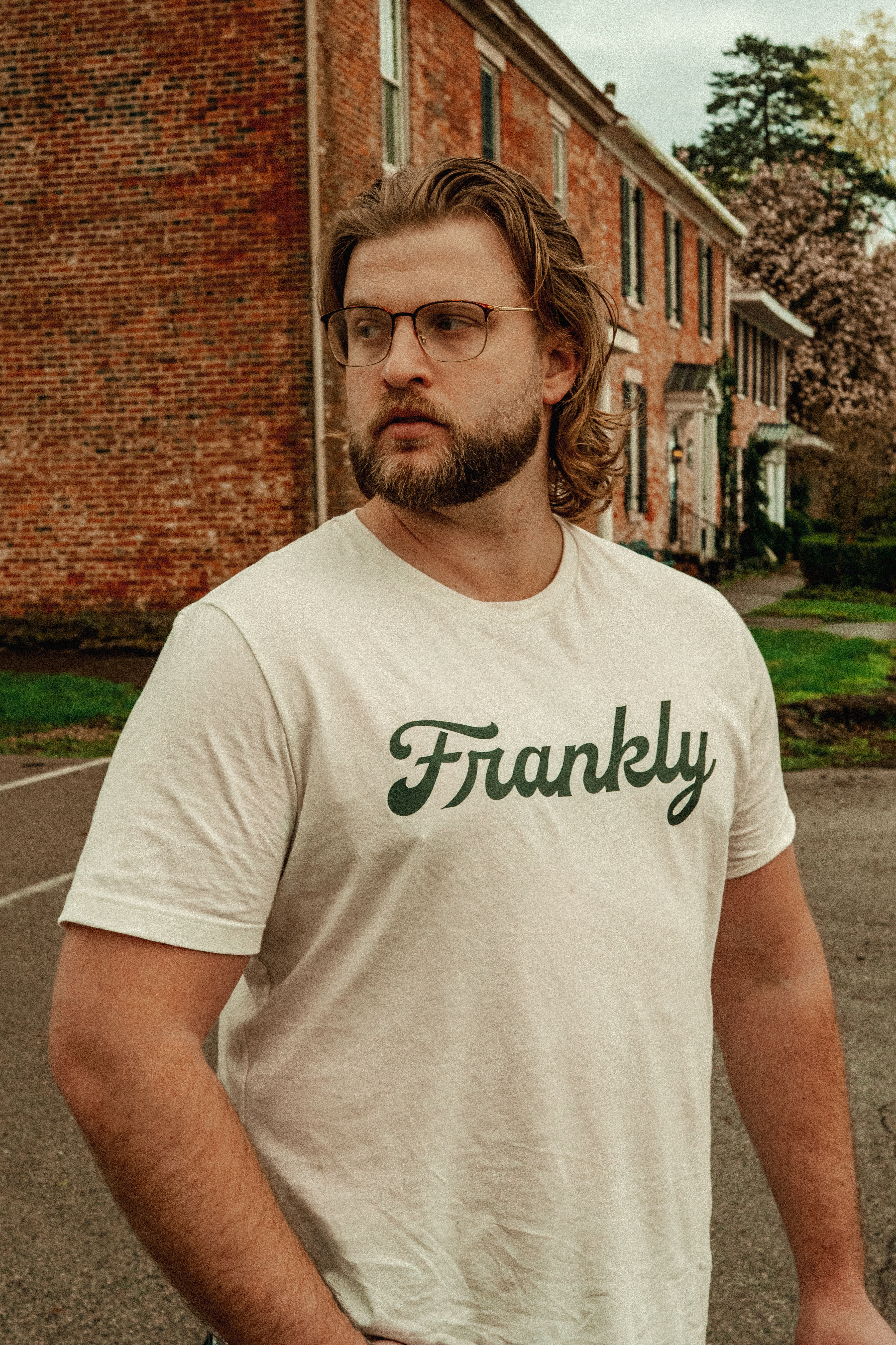 Frankly Tee in "Big Train" Green