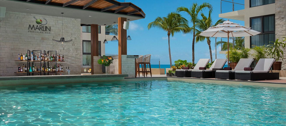 Cozumel Ocean Bay Resort & Spa Marlin Poolside Bar