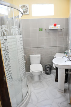 Bali Palms Resort  Bathroom